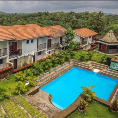 Wada Chirebandi Hotel Gimvi ภายนอก รูปภาพ