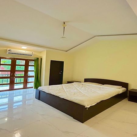 Wada Chirebandi Hotel Gimvi ภายนอก รูปภาพ