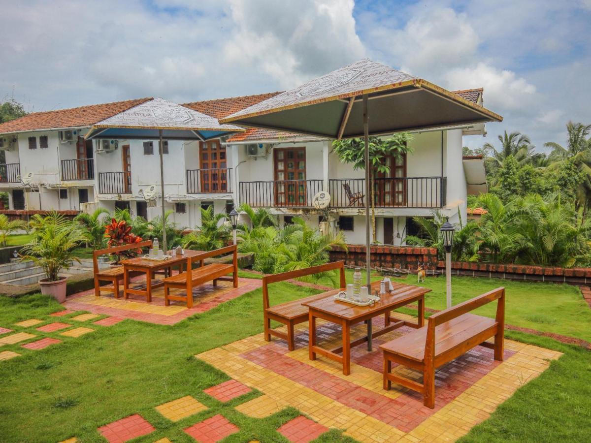 Wada Chirebandi Hotel Gimvi ภายนอก รูปภาพ