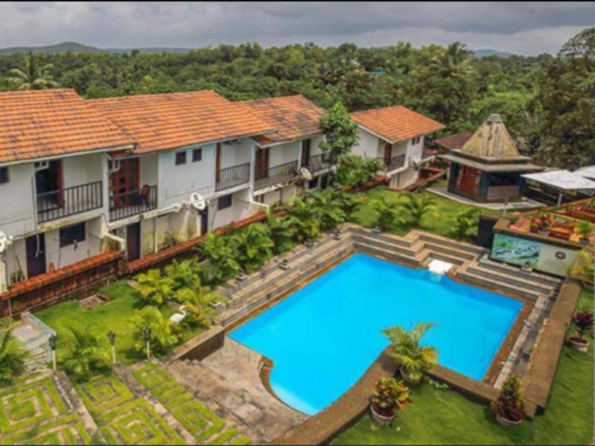 Wada Chirebandi Hotel Gimvi ภายนอก รูปภาพ