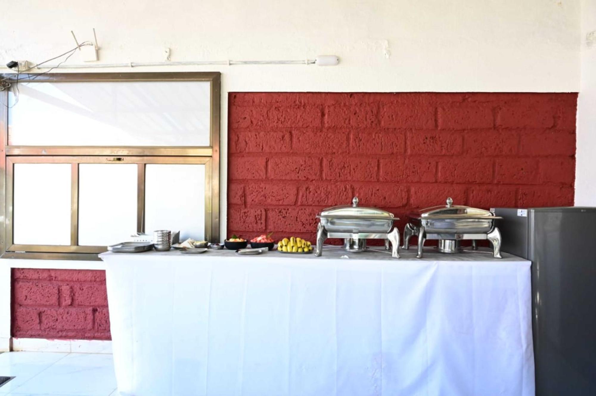 Wada Chirebandi Hotel Gimvi ภายนอก รูปภาพ
