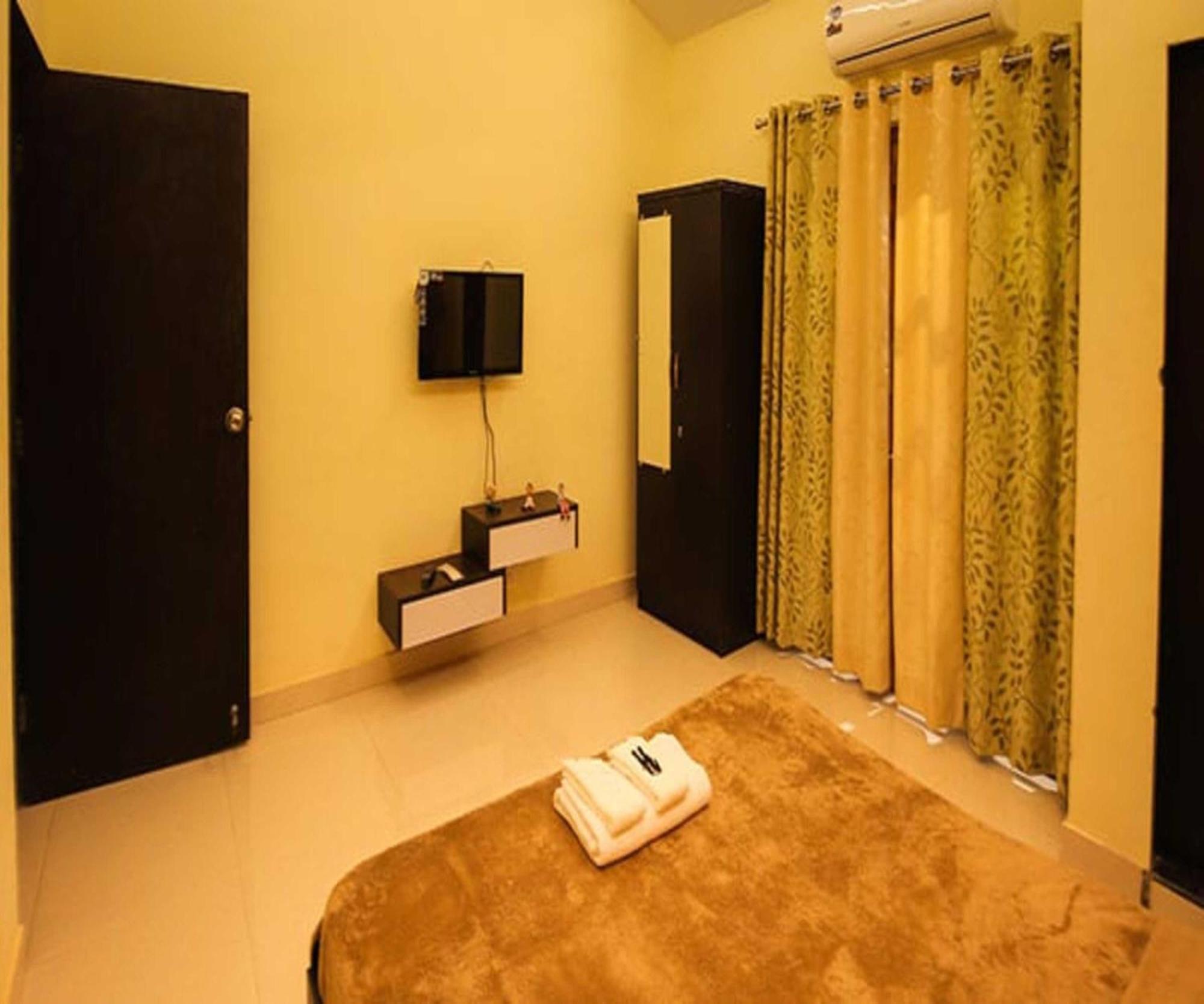 Wada Chirebandi Hotel Gimvi ภายนอก รูปภาพ